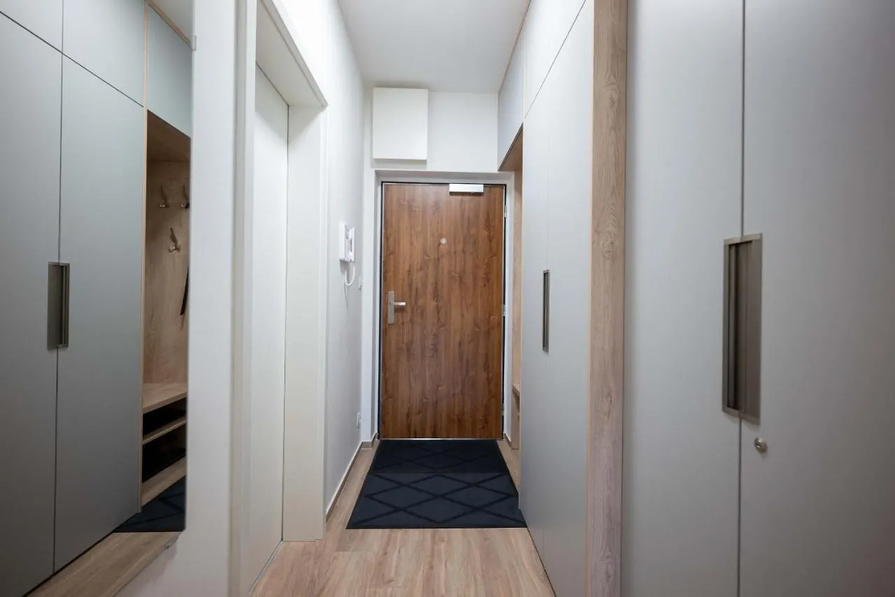 ברנו Apartment Sadova 0*,